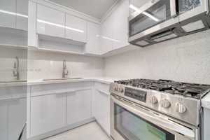 featured image of 7101 Sw 89th Ct ##110