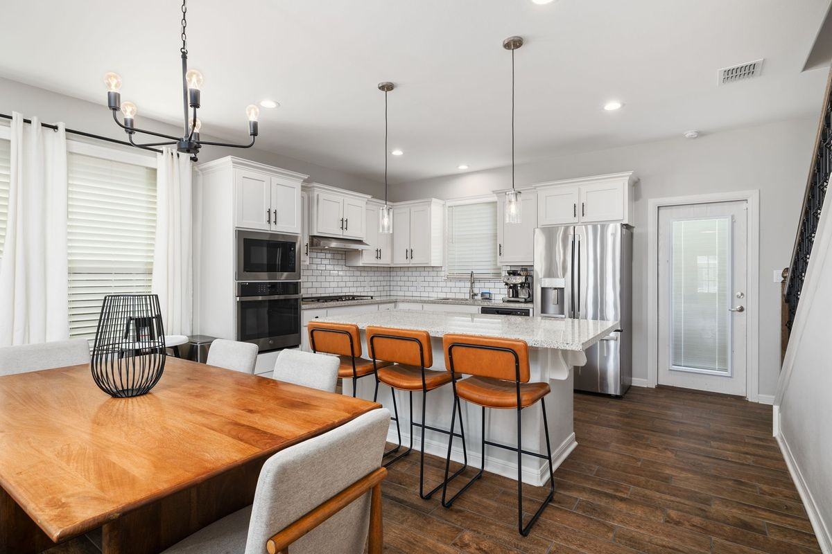14219 Chalk Ridge Dr - Photo 3 of 6