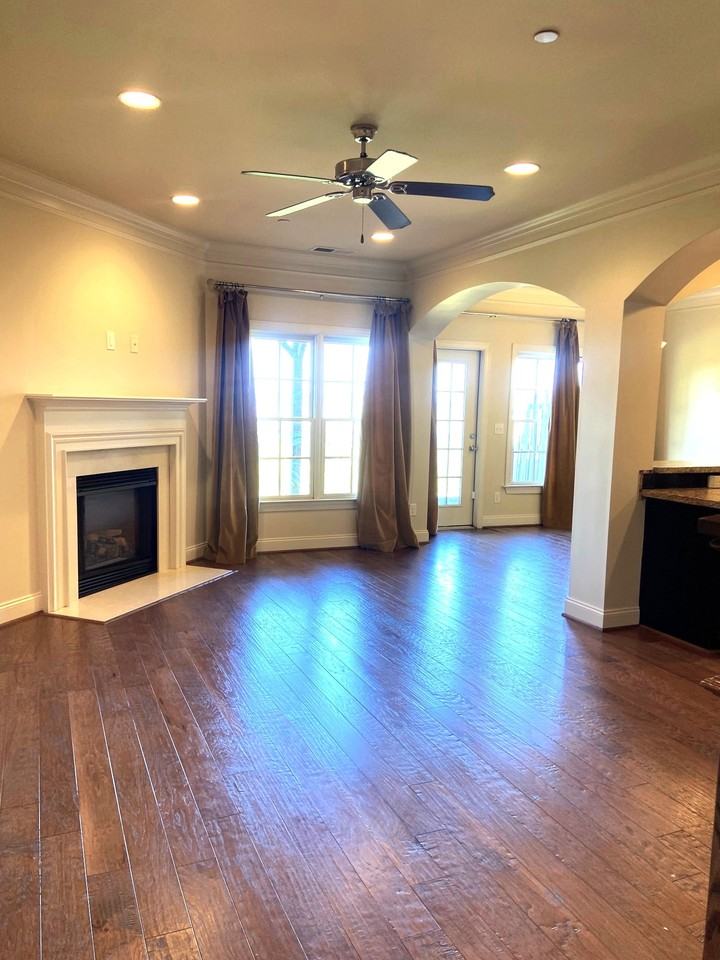 4106 Eagle Ridge Court - Photo 4 of 28