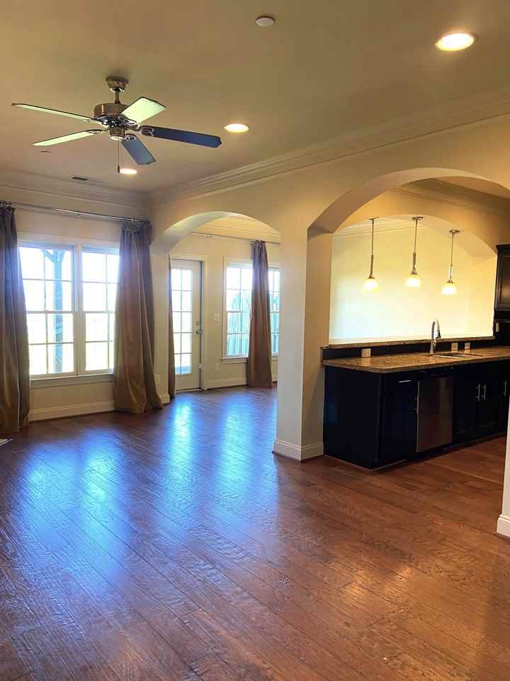 4106 Eagle Ridge Court - Photo 5 of 28