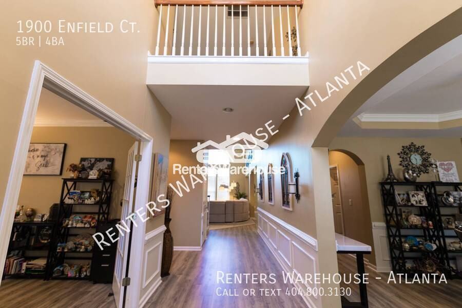 1900 Enfield Ct - Photo 3 of 50