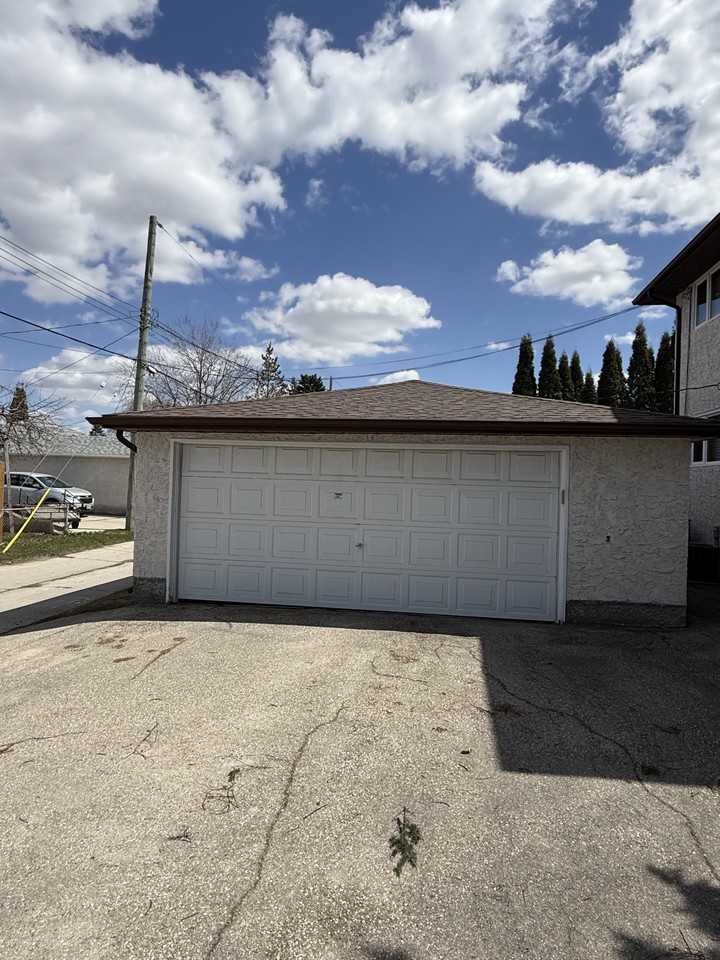 605 Dallenlea Ave - Photo 3 of 27
