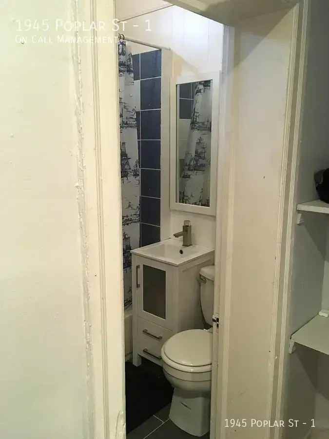 1945 Poplar St #1 - Photo 6 of 16