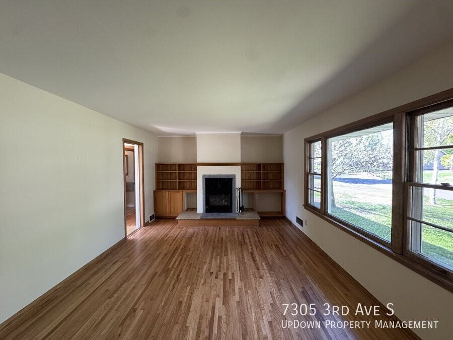 7305 3rd Ave S - Photo 6 of 40