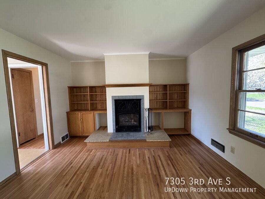 7305 3rd Ave S - Photo 7 of 40