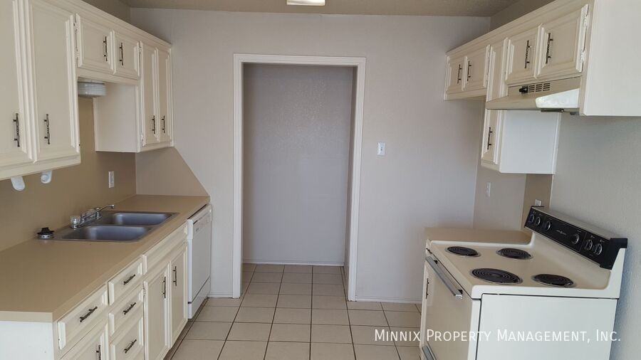 9612 Elmwood Ave #B - Photo 4 of 5