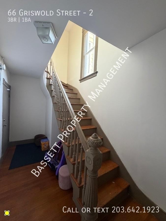 66 Griswold St - Photo 2 of 10