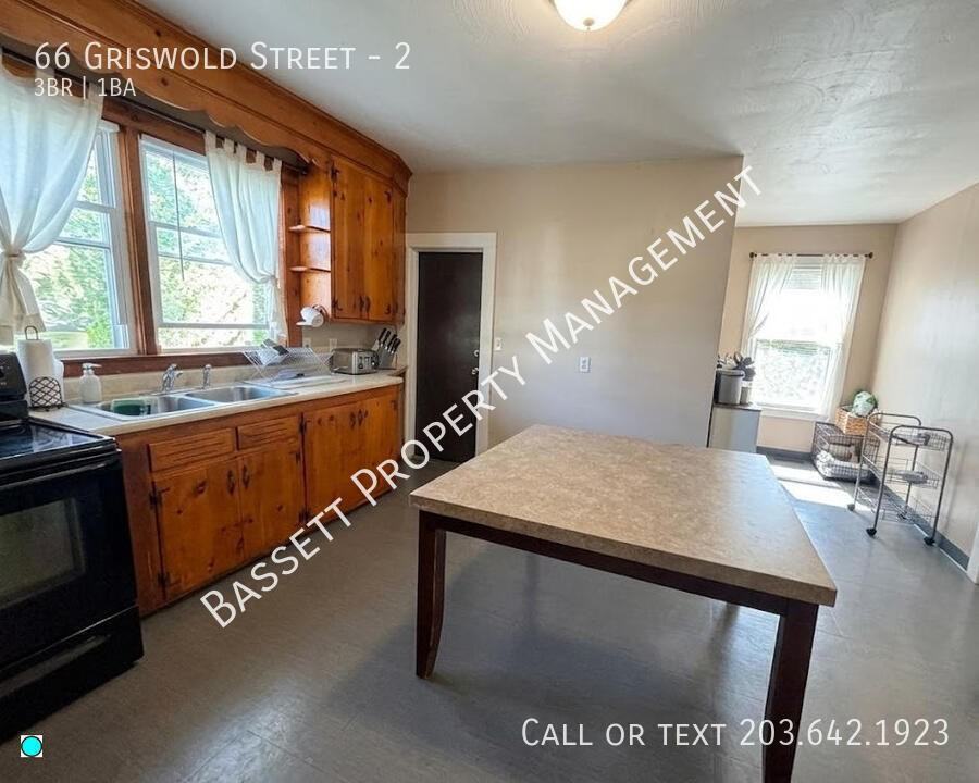 66 Griswold St - Photo 6 of 10