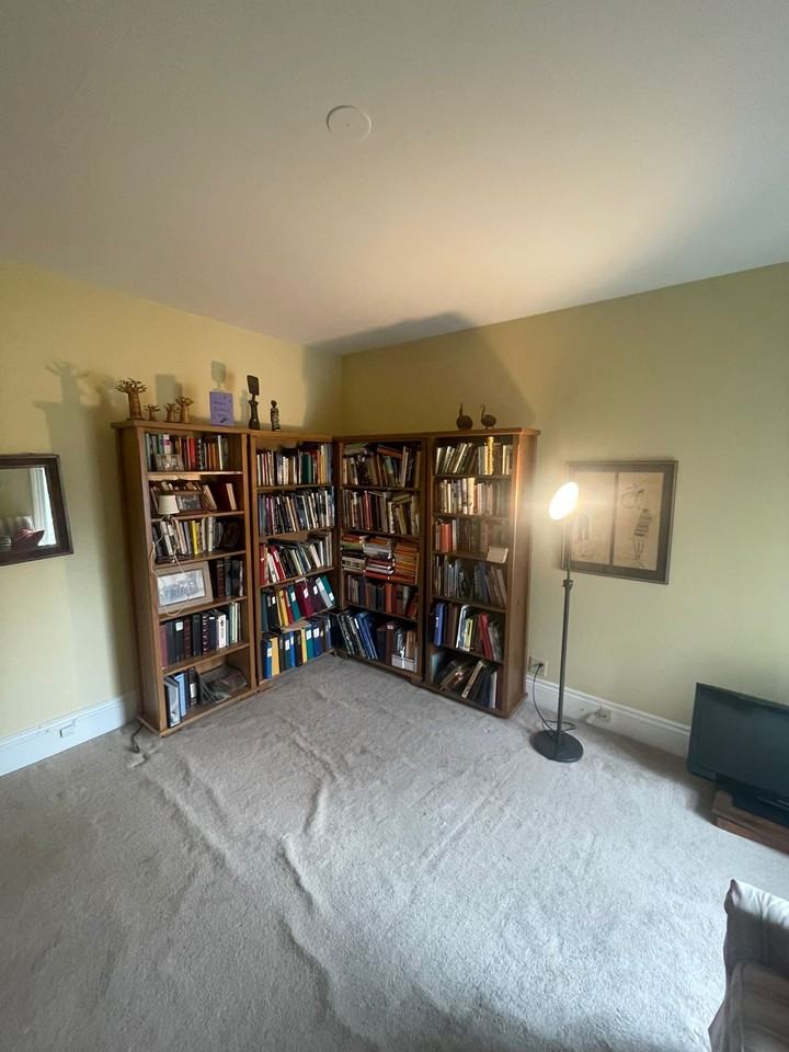 56 Arthur Street North - Photo 3 of 7