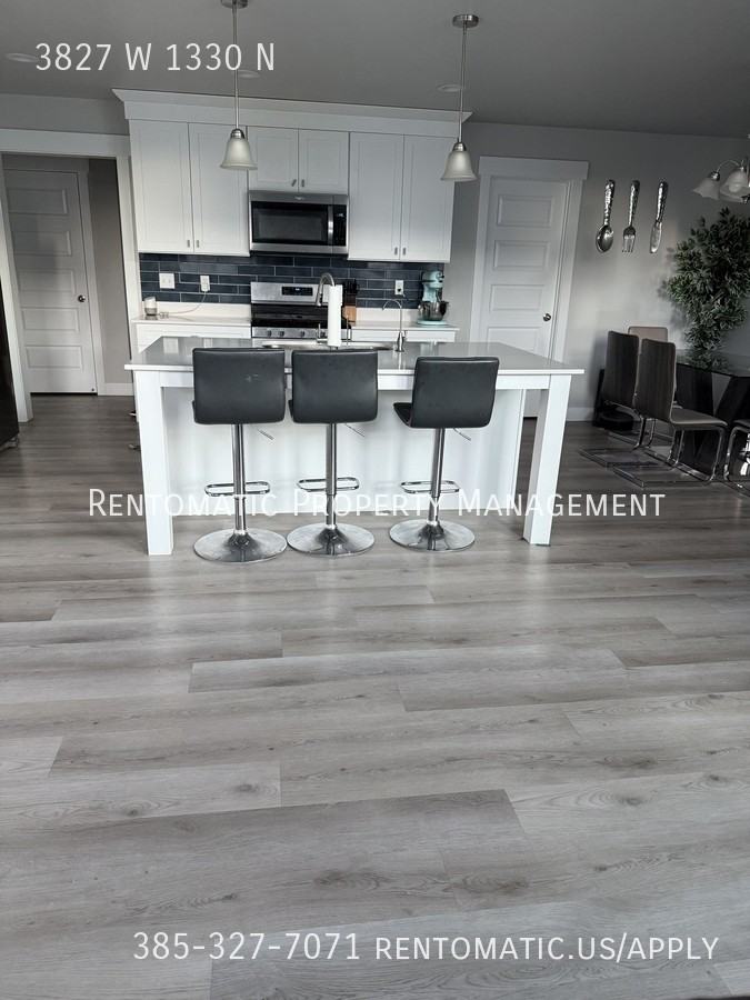 3827 W 1330 N - Photo 3 of 37