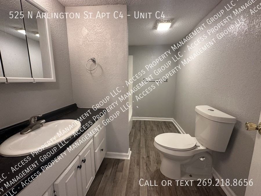 525 N Arlington St Apt C4 #C4 - Photo 6 of 8