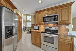 16763 Northwest 13th Street - Photo 5 of 23