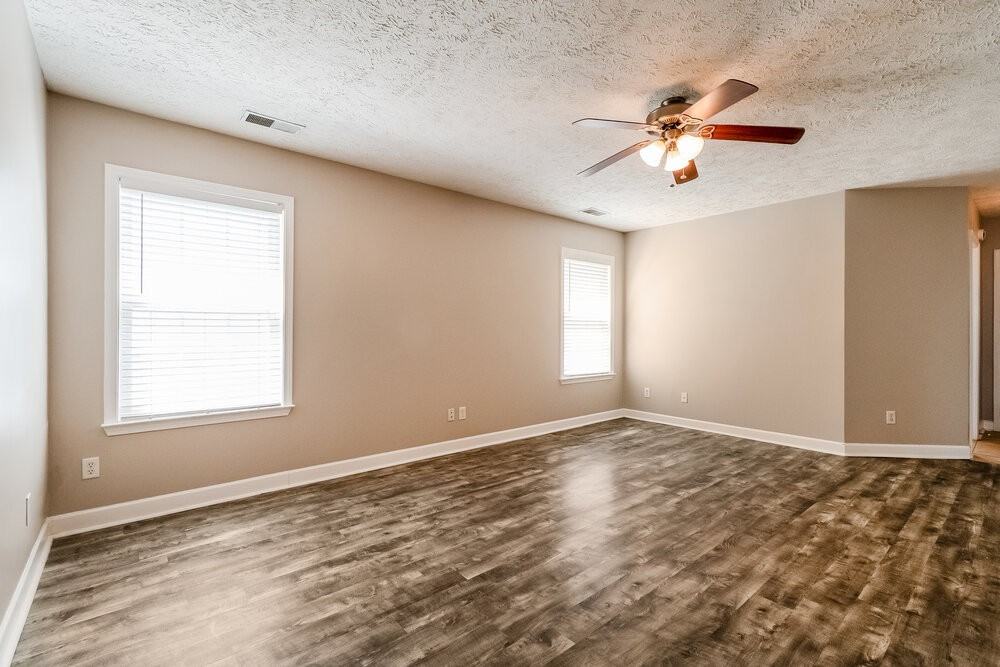 1625 Beaconcrest Cir - Photo 5 of 17