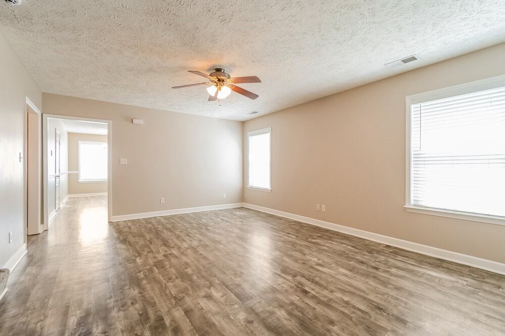 1625 Beaconcrest Cir - Photo 6 of 17