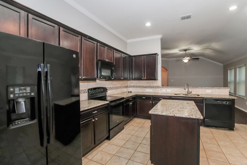 14328 Broomstick Rd - Photo 7 of 16