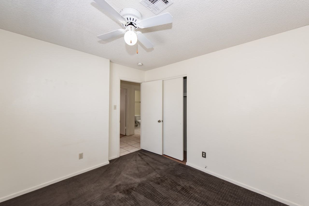 4598 W 18th Ln - Photo 6 of 23