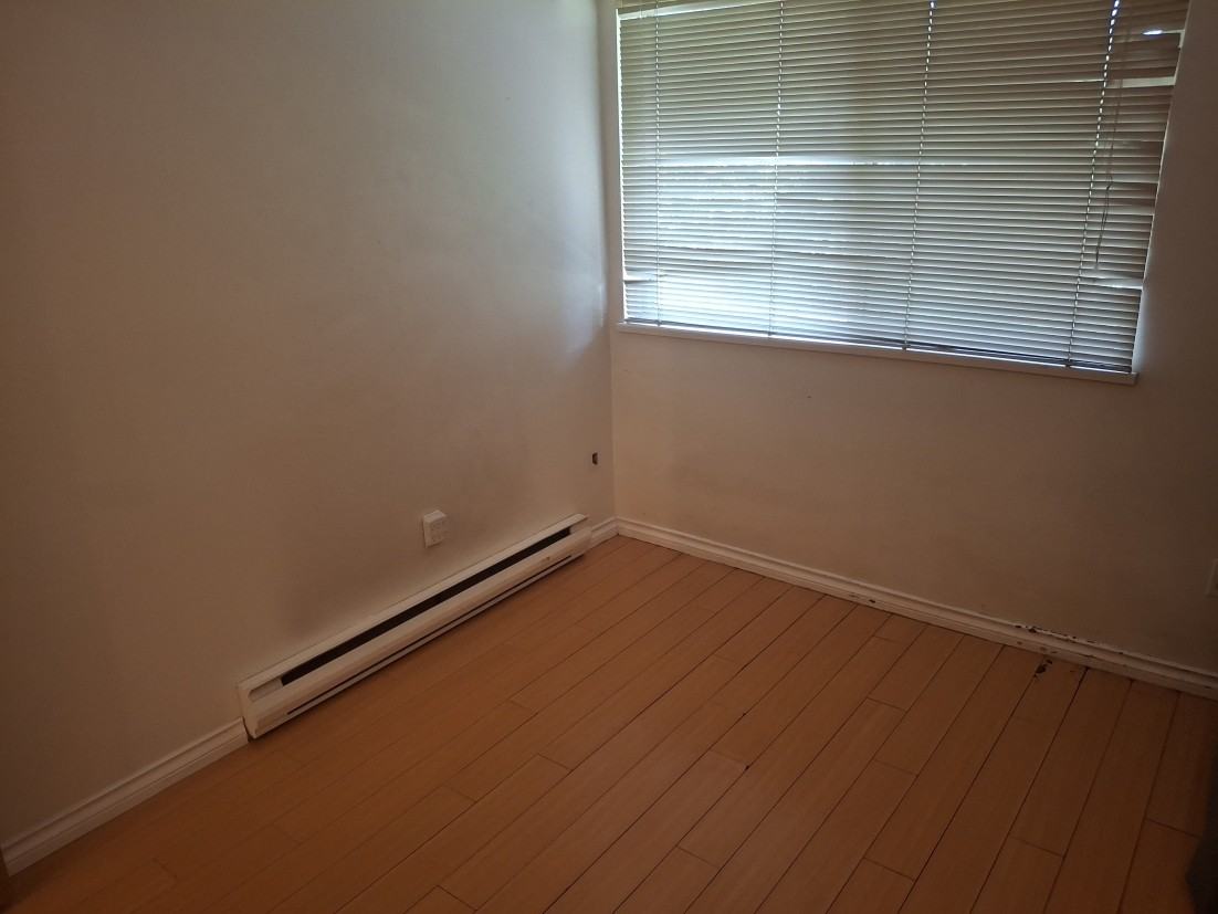 9847 Manchester Drive #116 - Photo 7 of 8