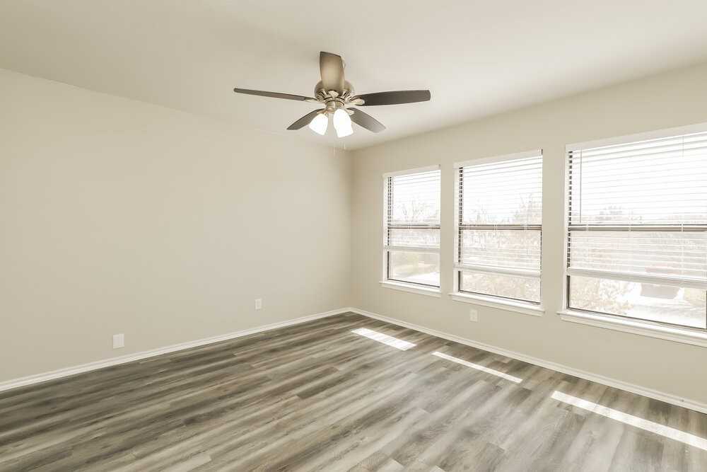 8151 Cheryl Meadow Dr - Photo 6 of 17