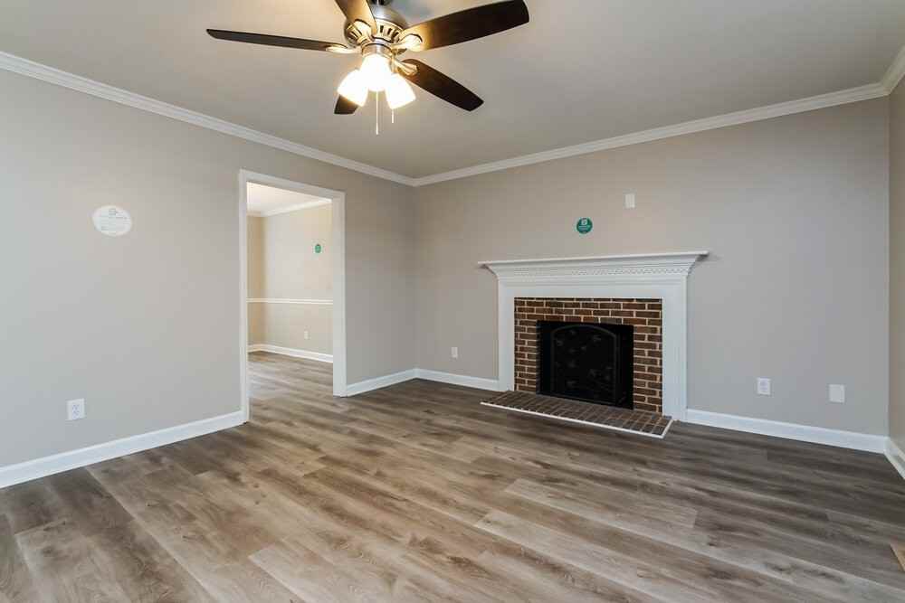 925 Fairlong Rd - Photo 7 of 18
