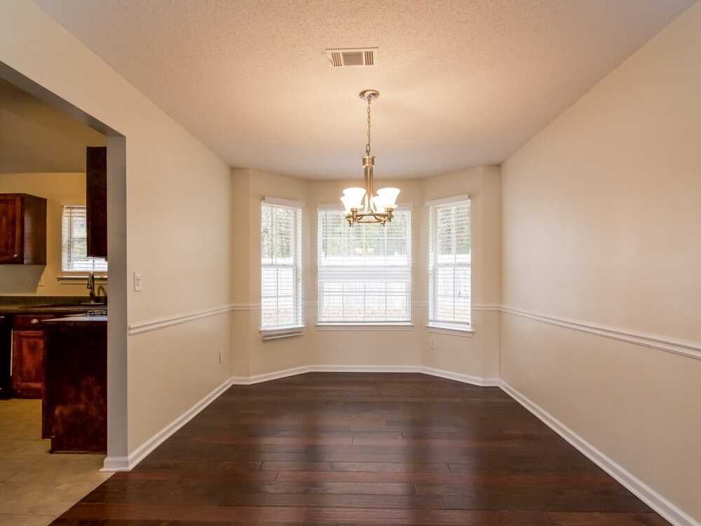 4710 Millenium View Ct - Photo 4 of 15