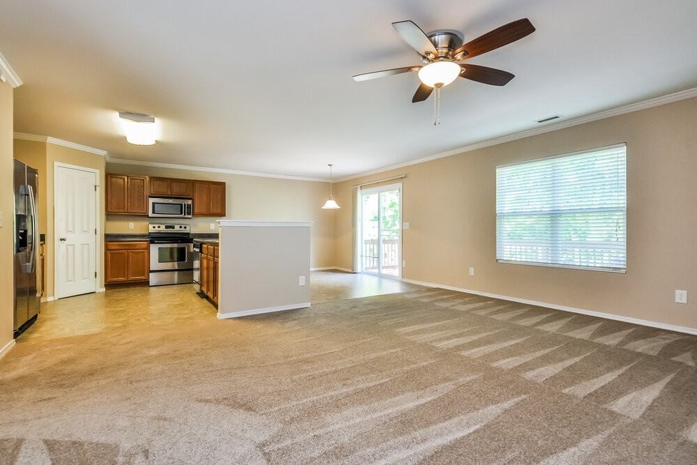3121 Varcroft Rd - Photo 2 of 15