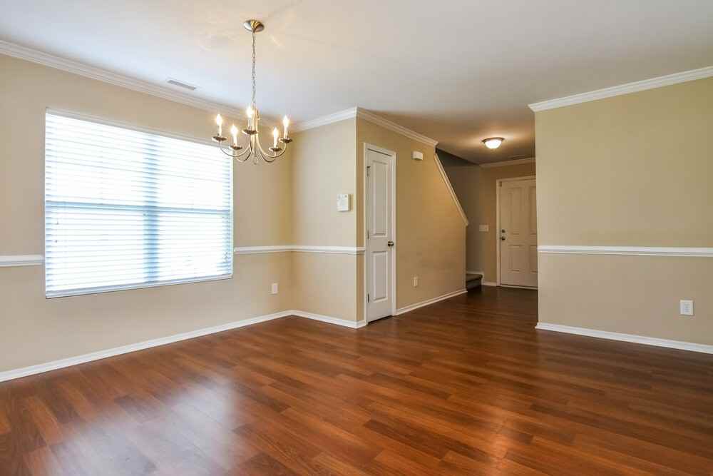 3121 Varcroft Rd - Photo 5 of 15