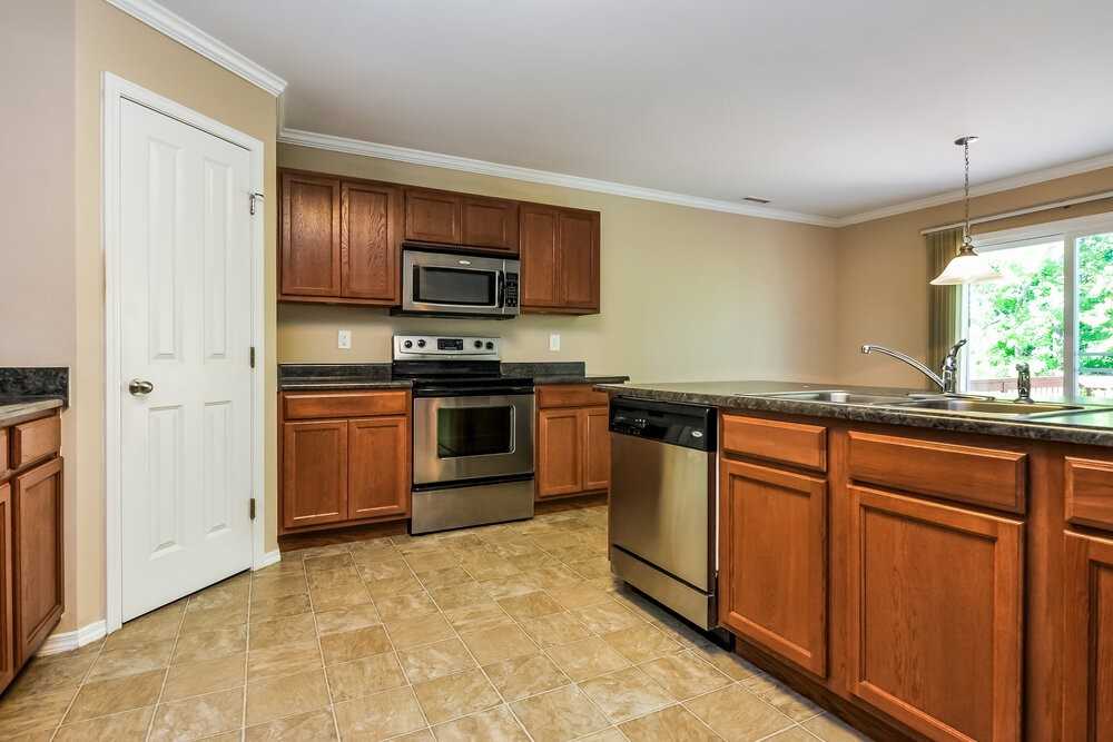 3121 Varcroft Rd - Photo 7 of 15