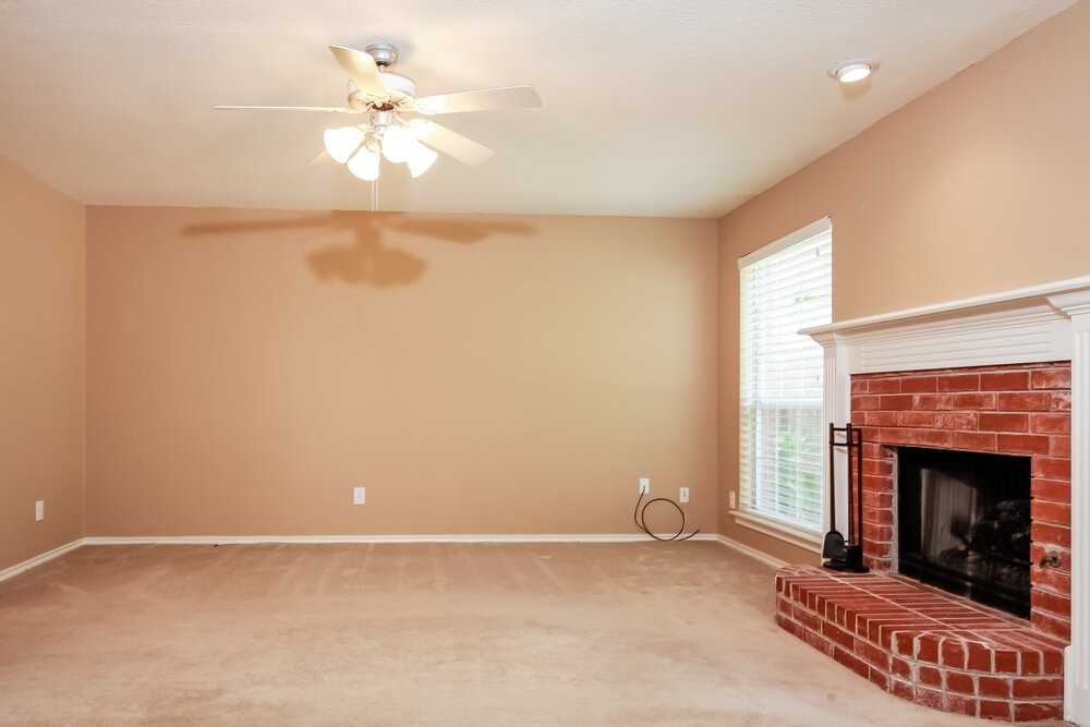 3011 Renaissance Dr - Photo 3 of 15