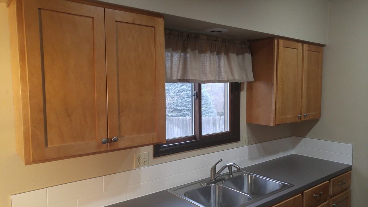 1960 Promenade Way - Photo 5 of 16