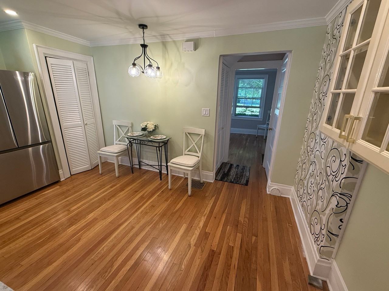 3871 Beech St - Photo 7 of 18
