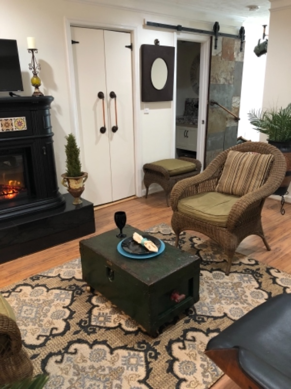3085 Colonial Way Apt B #B - Photo 5 of 16