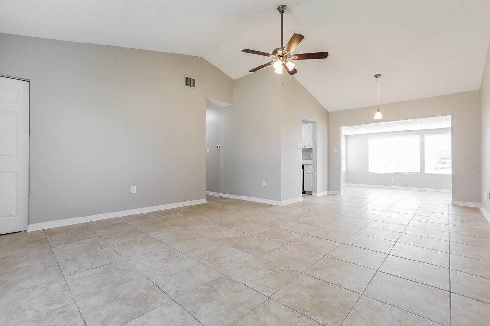 6248 Drucker Cir - Photo 4 of 20
