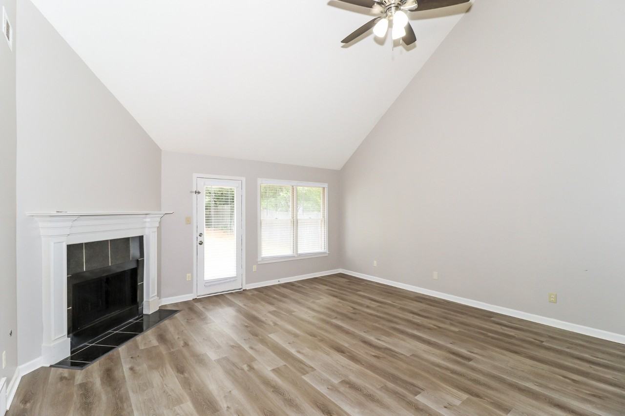 1522 Appling Wood Cv S - Photo 5 of 20