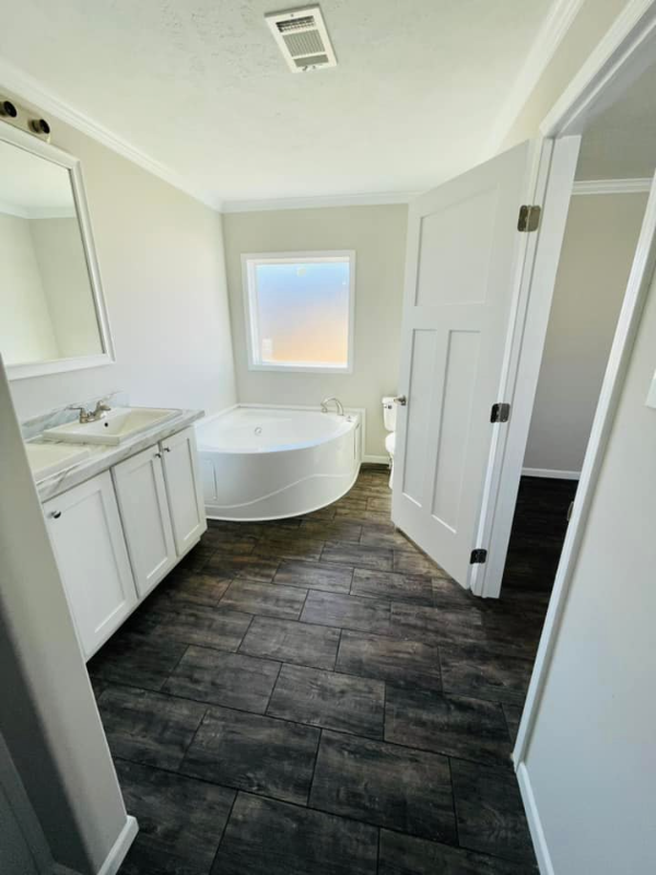 9477 Lansdowne Rd - Photo 5 of 25