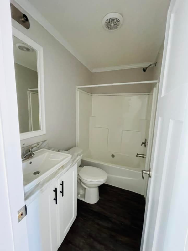 9477 Lansdowne Rd - Photo 7 of 25