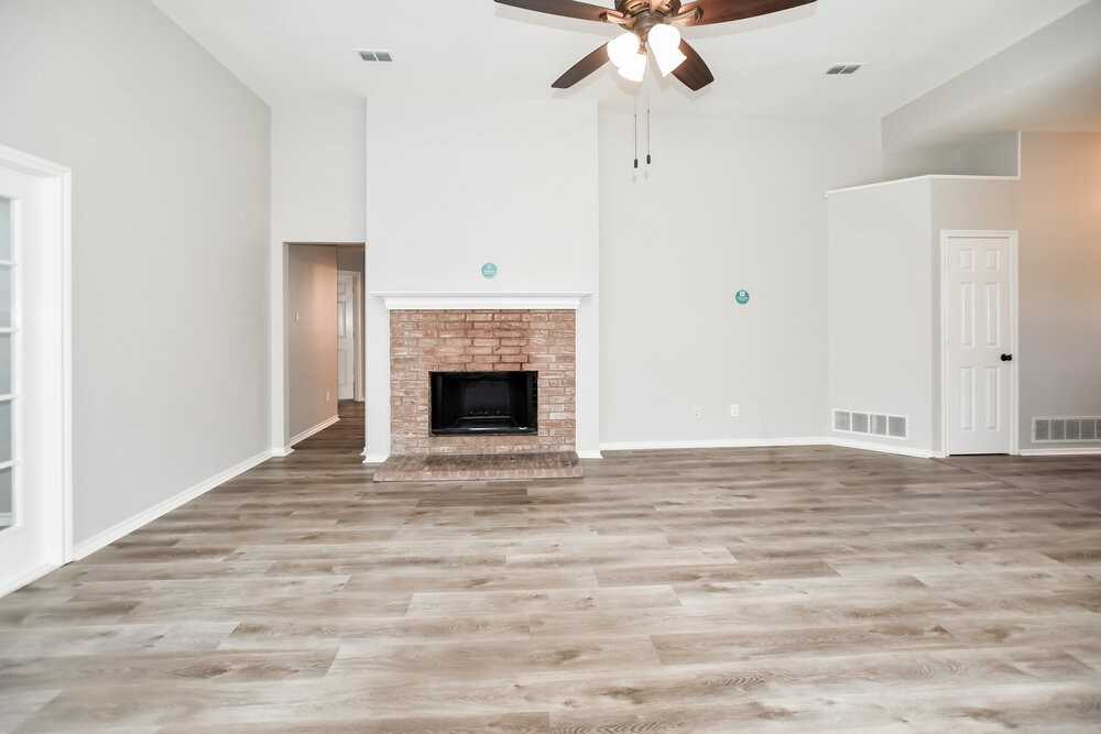2006 Firewater Pl - Photo 4 of 16