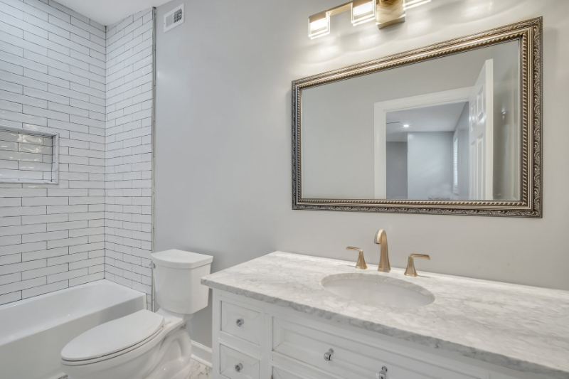 415 E 65th St - Photo 5 of 16