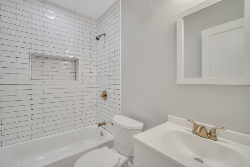 415 E 65th St - Photo 6 of 16