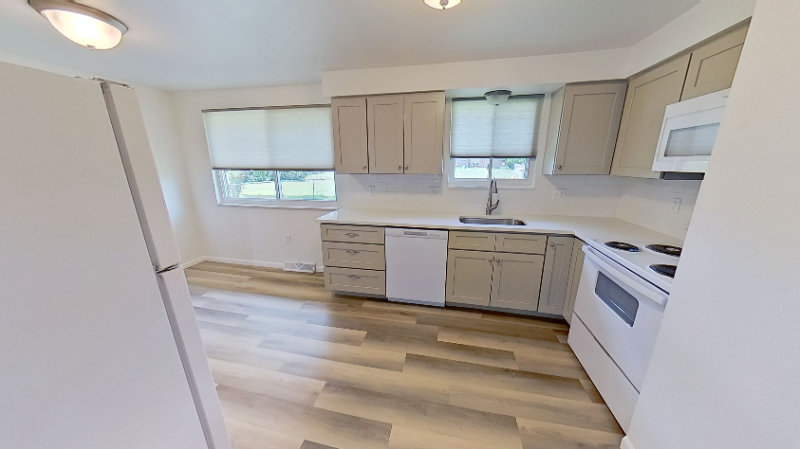 4675 Holland St - Photo 4 of 26