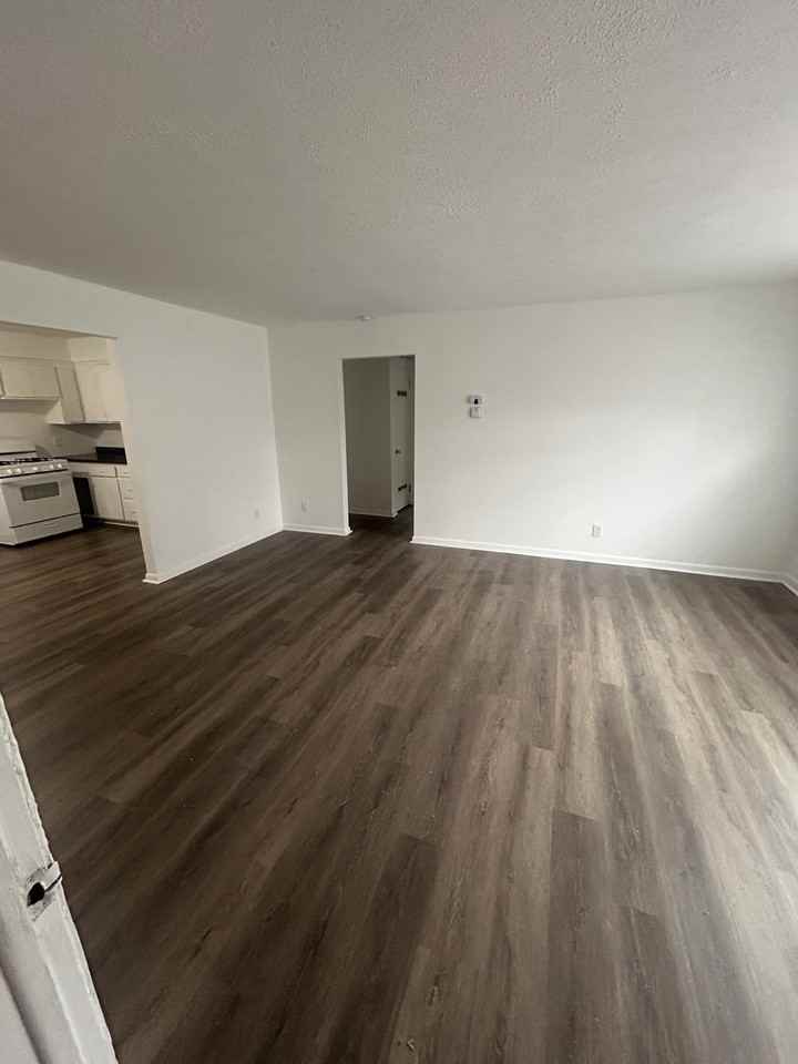 33100 Aurora Rd #5 - Photo 2 of 9