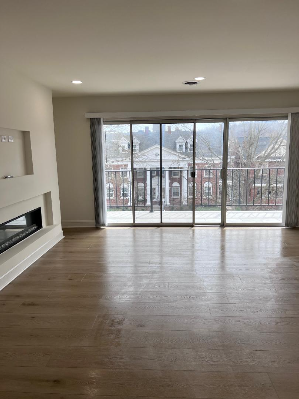1127 13th St #104 - Photo 6 of 14