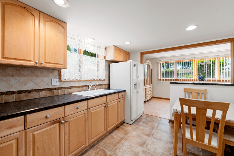 7232 W Crain St #GDN - Photo 3 of 8