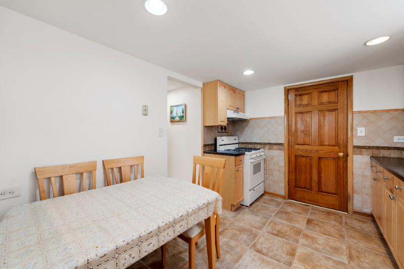 7232 W Crain St #GDN - Photo 4 of 8