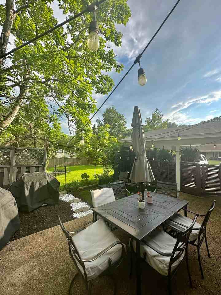 517 Hunters Creek Cir - Photo 2 of 11