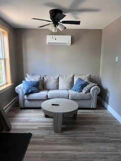 326 Forest Ave #B - Photo 2 of 9