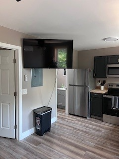 326 Forest Ave #B - Photo 3 of 9
