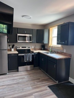 326 Forest Ave #B - Photo 4 of 9