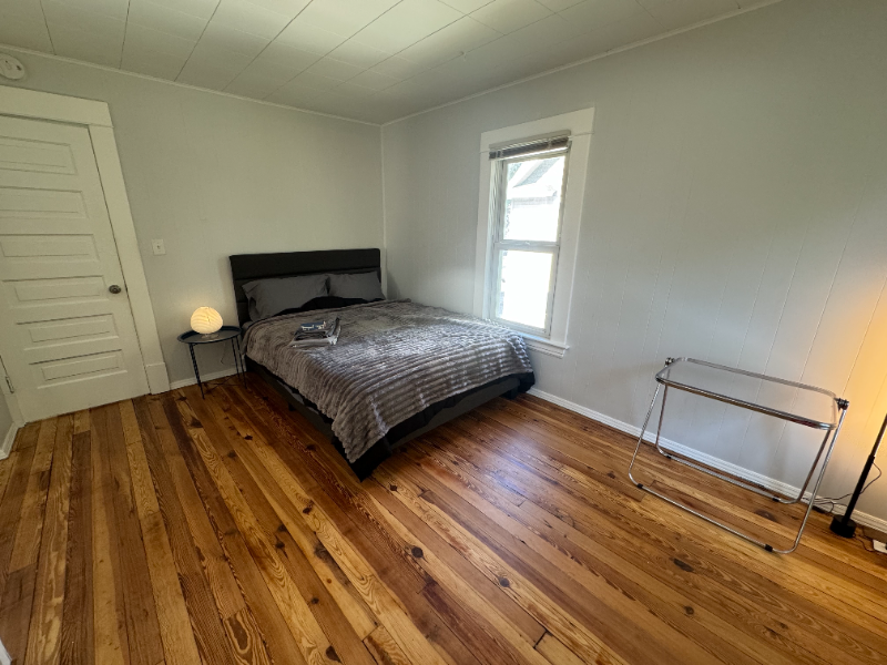 1532 Hamilton Ave Nw - Photo 2 of 9