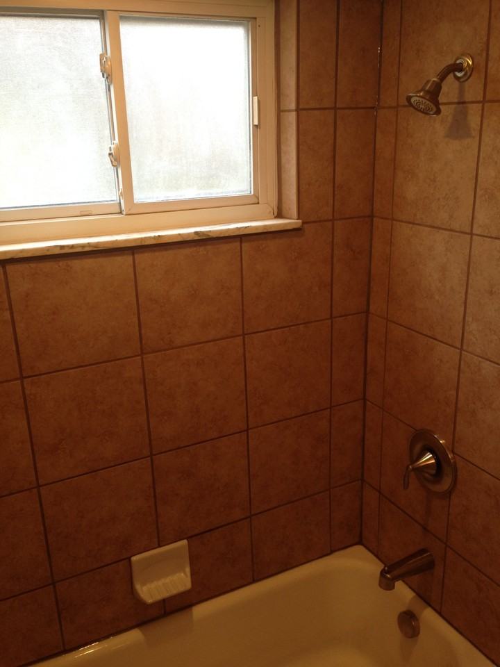 611 Southern Ave - Photo 7 of 19