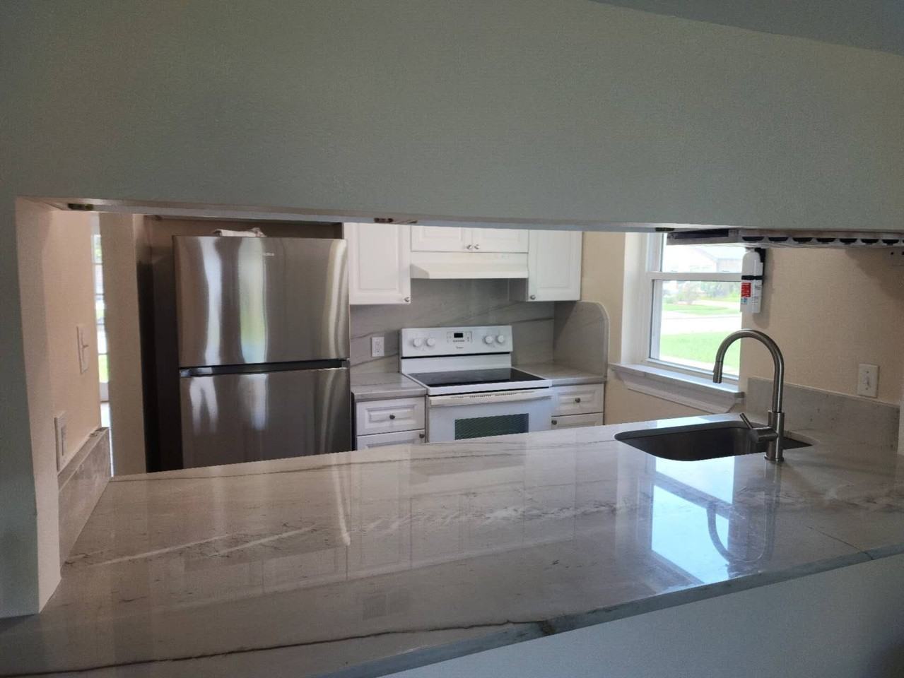 3731 Bunkerhill Dr - Photo 3 of 19